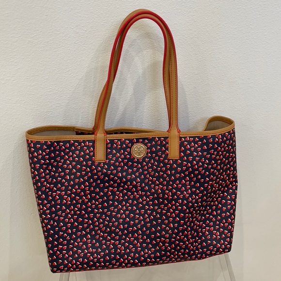 Tory Burch Kerrington Hearts Amore Tote